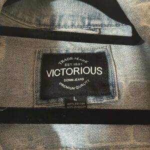 VICTORIOUS DENIM JEAN JACKET. BRAND NEW!!!